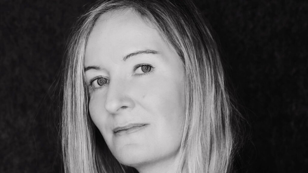Bróna McVittie Releases New Album Supernatural • Blazing Minds