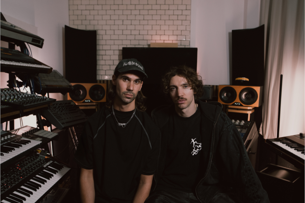 FJAAK Unveil Serotonin Ahead Of New EP Release – Electric Mode FJAAK Unveil Serotonin Ahead Of New EP Release – Electric Mode