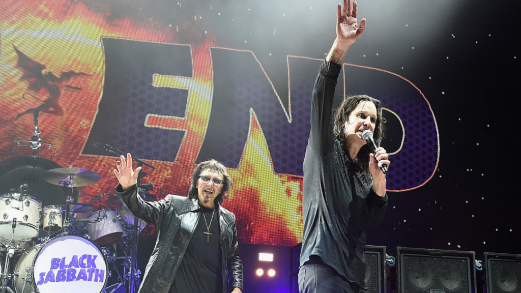 I spoke to him the night before he passed. The next day, gone. Black Sabbath guitarist Tony Iommi recalls heartbreaking final conversation with Ozzy Osbourne I spoke to him the night before he passed. The next day, gone. Black Sabbath guitarist Tony Iommi recalls heartbreaking final conversation with Ozzy Osbourne