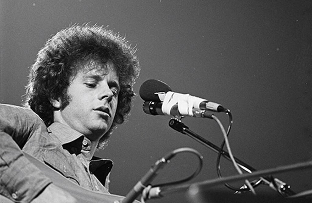 Classic Clips: Chris Hillman Turn! Turn! Turn! – Live at the Troubadour, Los Angeles, 2017 Classic Clips: Chris Hillman Turn! Turn! Turn! – Live at the Troubadour, Los Angeles, 2017
